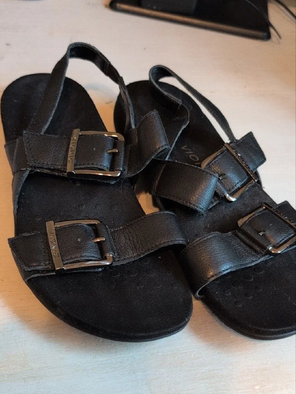 VIONIC Reese Slingbacks